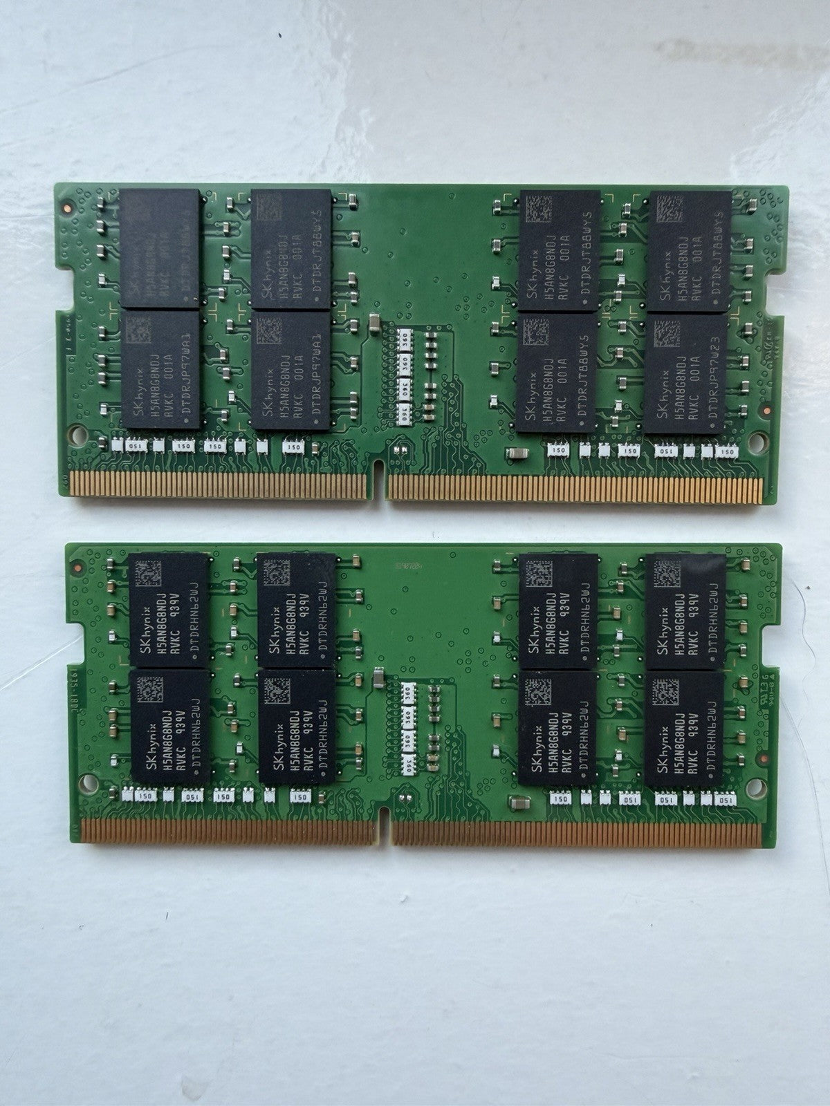 32GB Kit (2x16GB) SK hynix DDR4 2666MHz Laptop RAM SODIMM PC4-2666V 2Rx8 Memory
