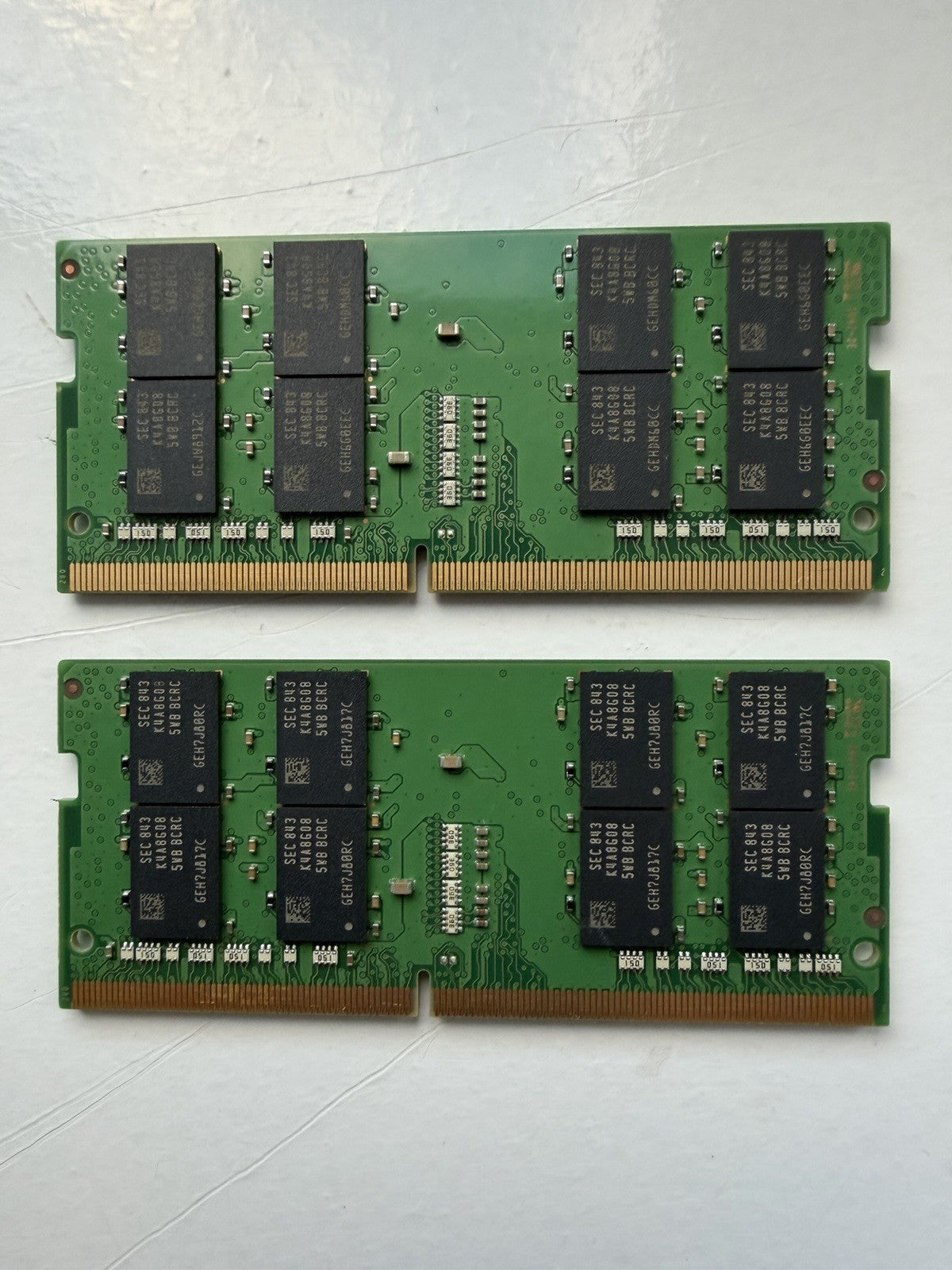 32GB Kit (2x16GB) Samsung DDR4 2400MHz Laptop RAM SODIMM PC4-2400T 2Rx8 Memory
